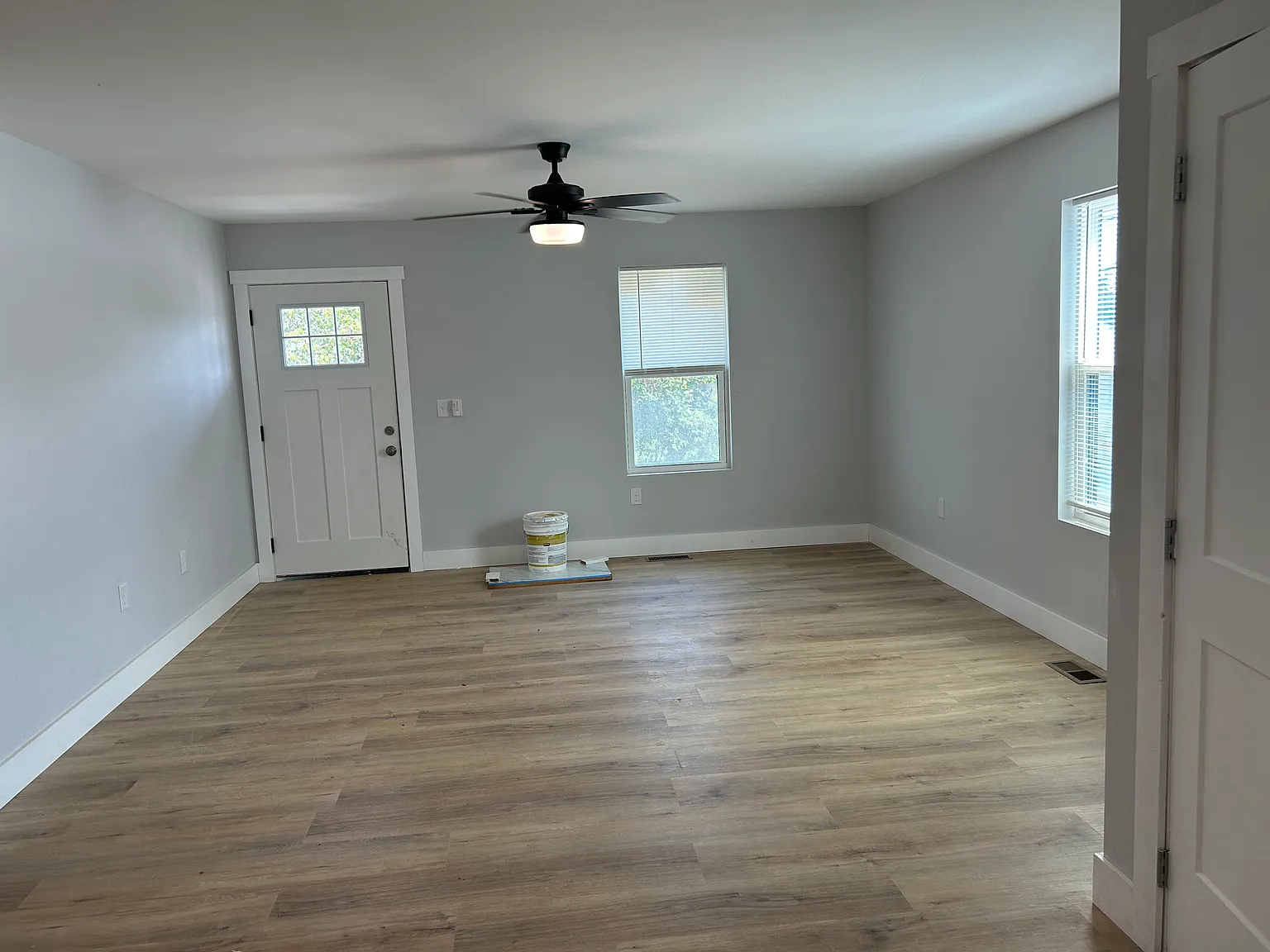 2 bed, 1100 sqft, $1,400 — Photo 3