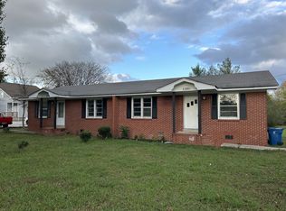 1205 Kefauver St, Manchester, TN 37355