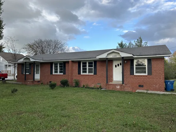 1205 Kefauver St, Manchester, TN 37355