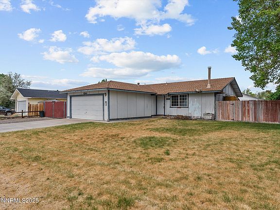 3rd image of 1344 Patricia Dr