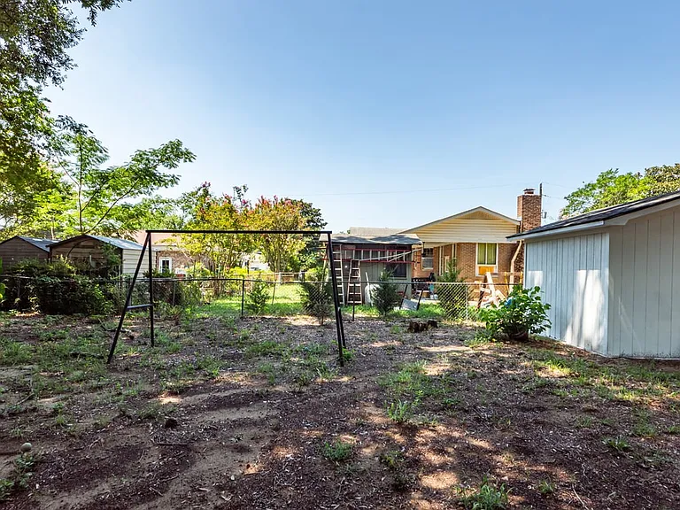 765 Leafwood Rd — Photo 84