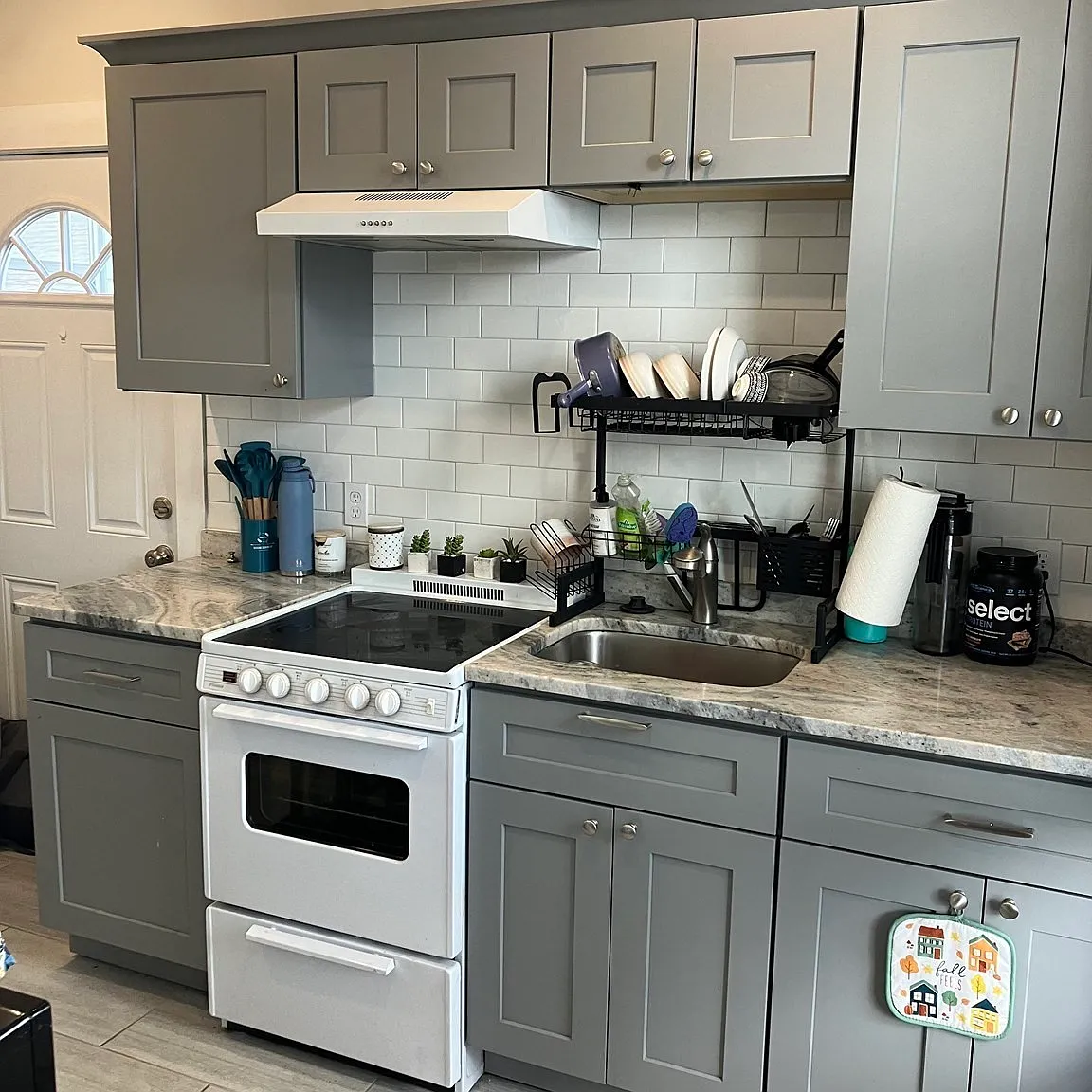 1 bed, 1.0 bath, 450 sqft, $2,250 — Photo 2