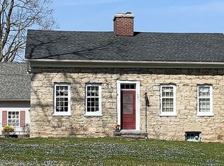 7911 E Main Rd, Le Roy, NY 14482