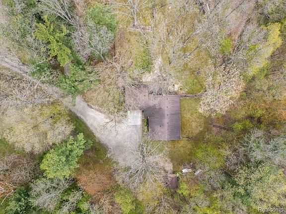 3rd image of 2700 N Hacker Rd