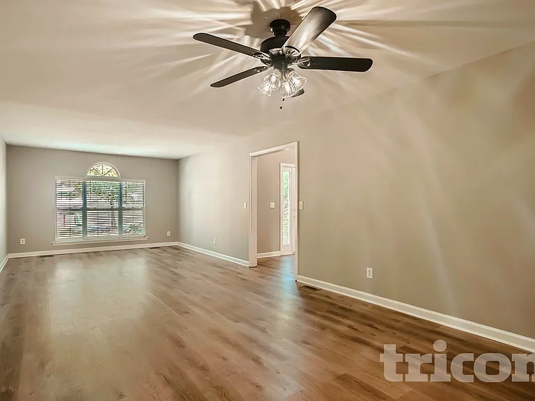 4021 Raccoon Run Ct — Photo 13