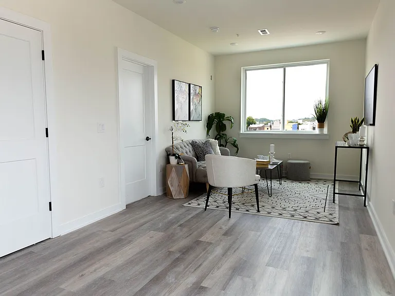 Stunning New Luxury Apartments at The Vienna — Photo 44