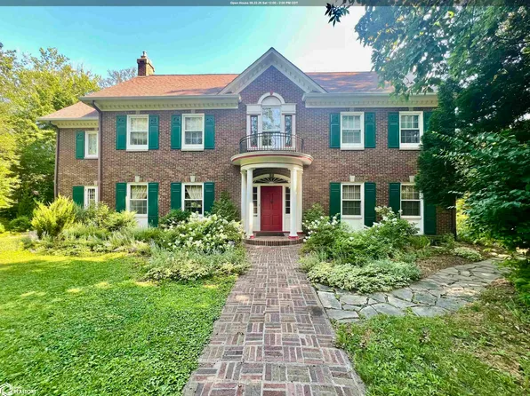 707 E Burlington Ave, Fairfield, IA 52556