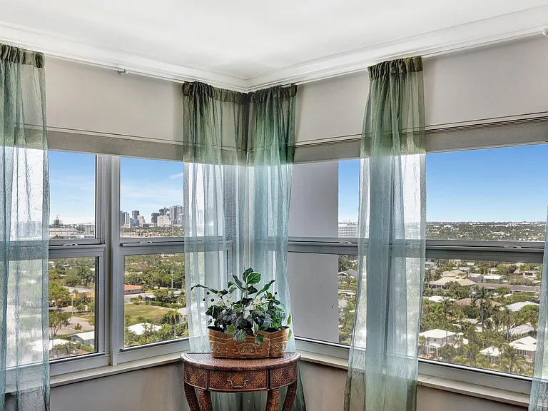 2100 S Ocean Dr #16F — Photo 22
