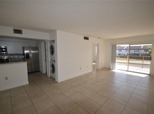Kendall Lakes Towers, Miami, FL 33193