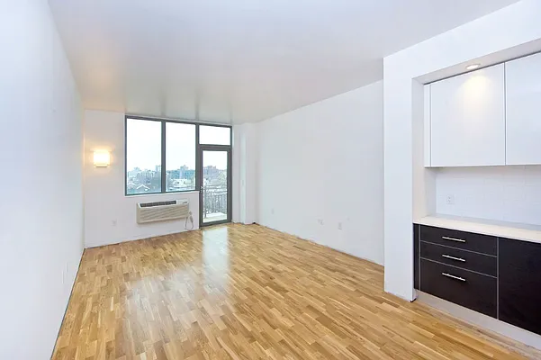 Rented by Astoria Realty | media 11