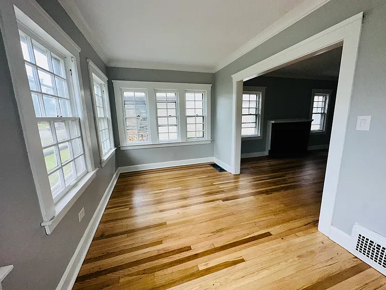 2058 Bunts Rd #LOWER — Photo 9