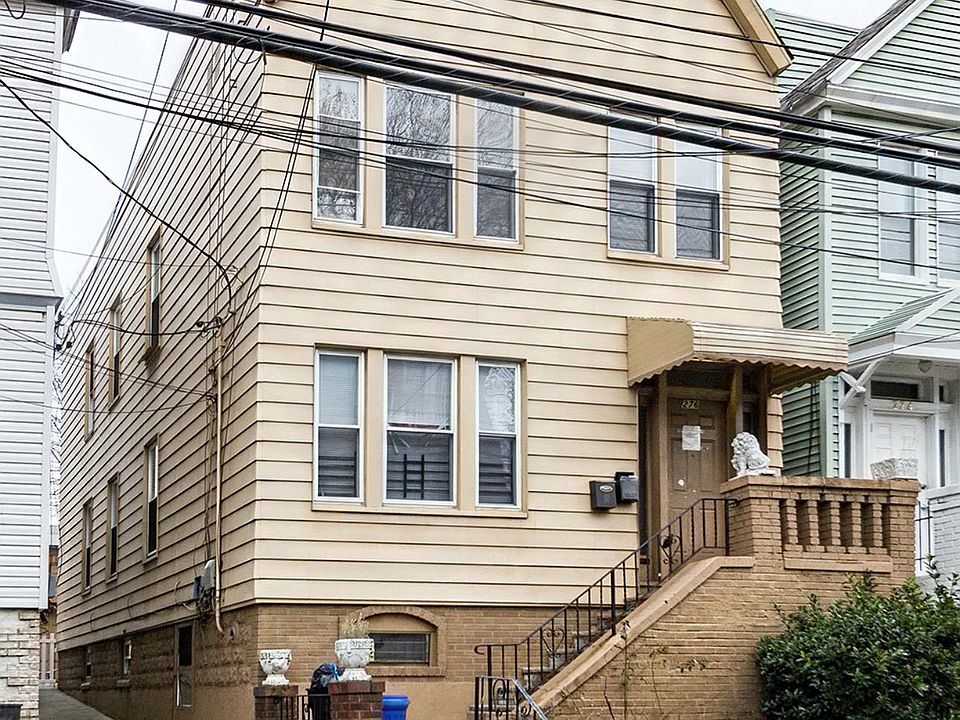 1st image of 276 Winfield Ave