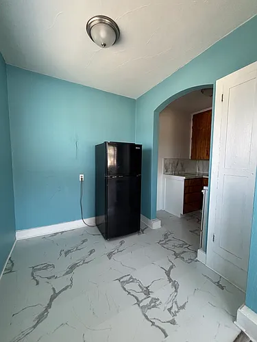 530 Emerson Ave #304 Photo 1