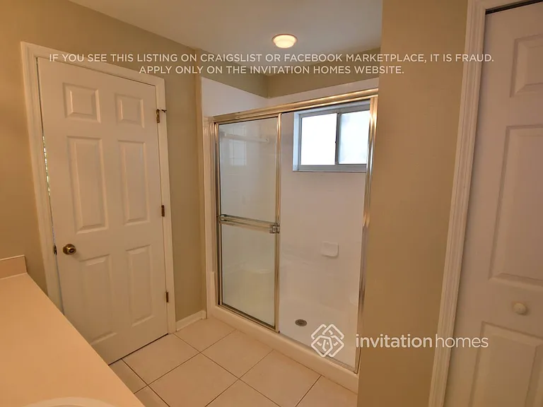 4635 Sanibel Way — Photo 17