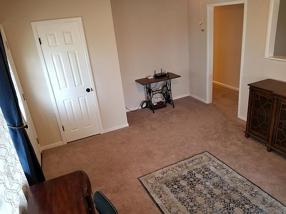 3rd image of 5125 E Goldenrod Dr