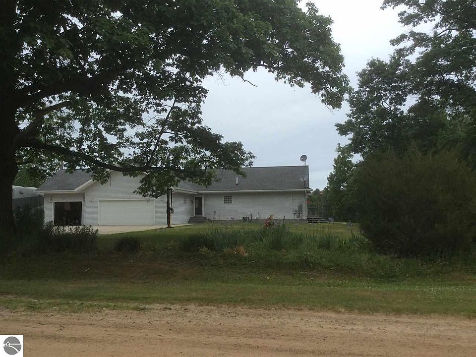 1st image of 1207 Winding Wood Dr
