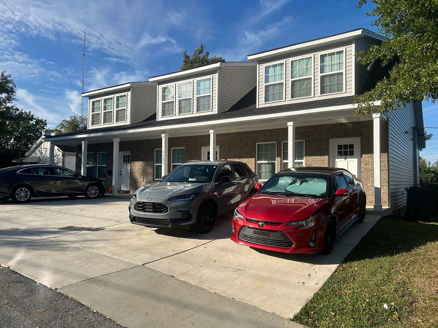 Pre-Leasing For The 20272028 School Year! $2,700/Month 3 Bedrooms | 3.5 Bathrooms — Photo 1