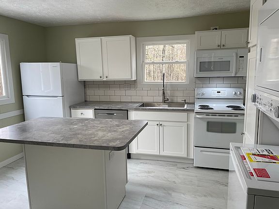3rd image of 12079 Johnson St APT C