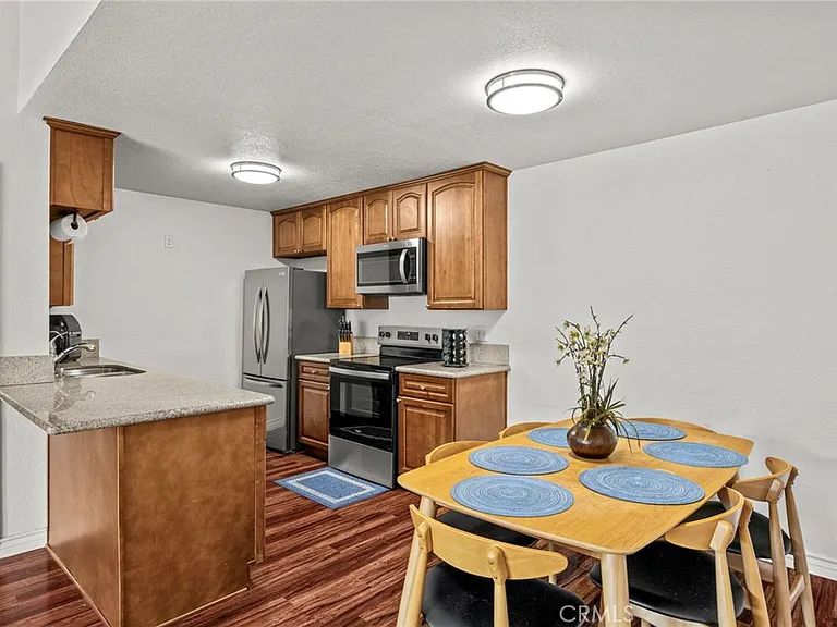 2500 San Gabriel Way #306 — Photo 5