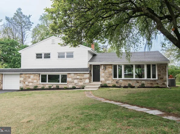 318 Old Farm Rd, Wyncote, PA 19095