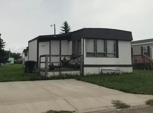 1019 28th St W, Williston, ND 58801