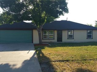 16608 Hill Dr, Madera, CA 93638