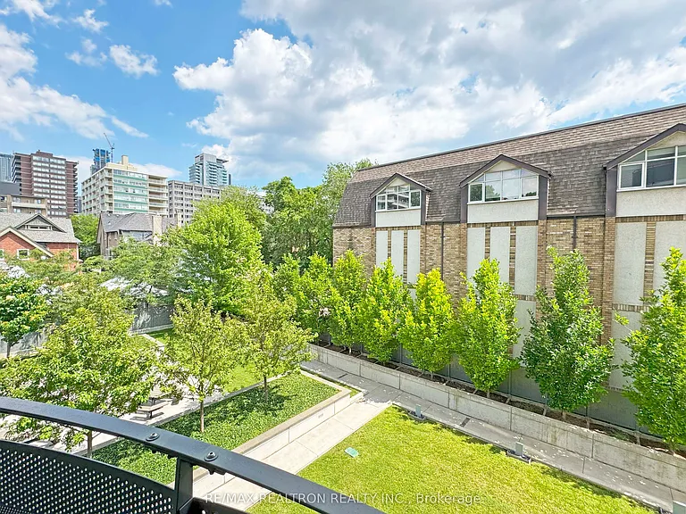 485 Huron St #406 — Photo 20