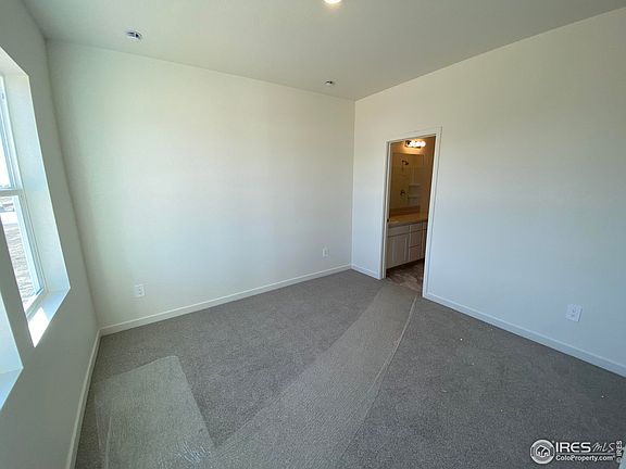 5th image of 3628 Lake Clark St