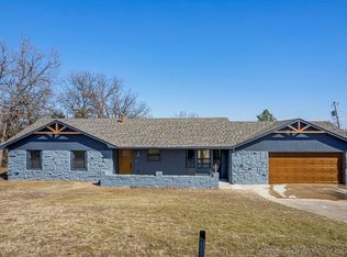 201 Oak Ridge Dr, Sand Springs, OK 74063