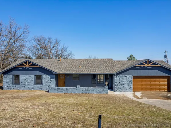 201 Oak Ridge Dr, Sand Springs, OK 74063