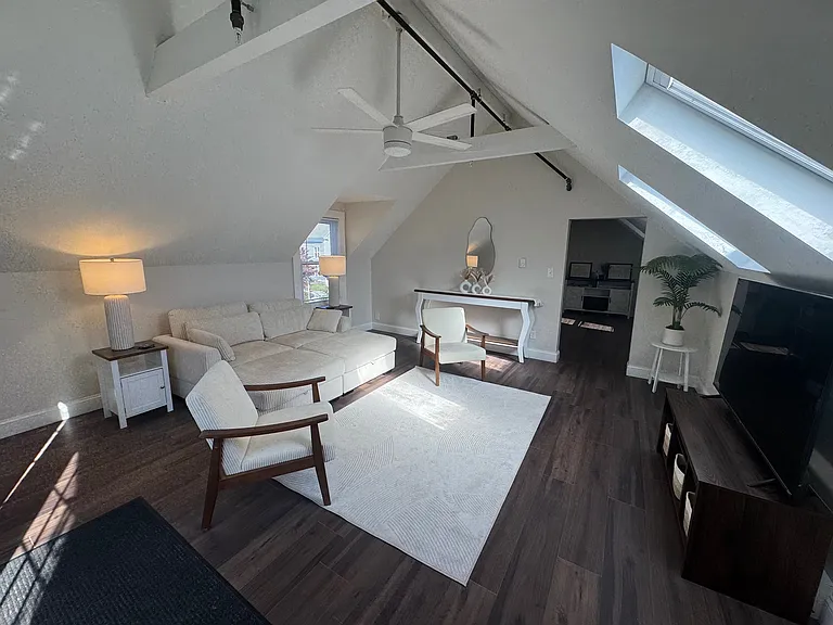 74 Graham St #3 — Photo 2