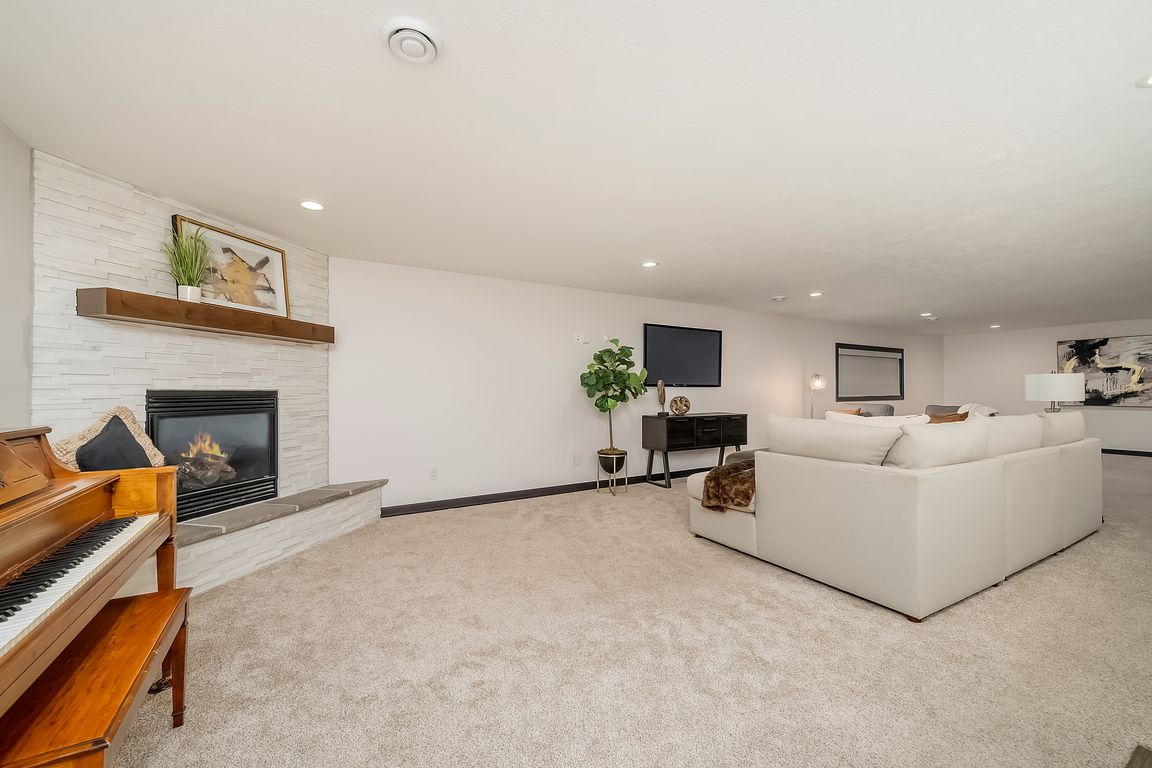 next background image