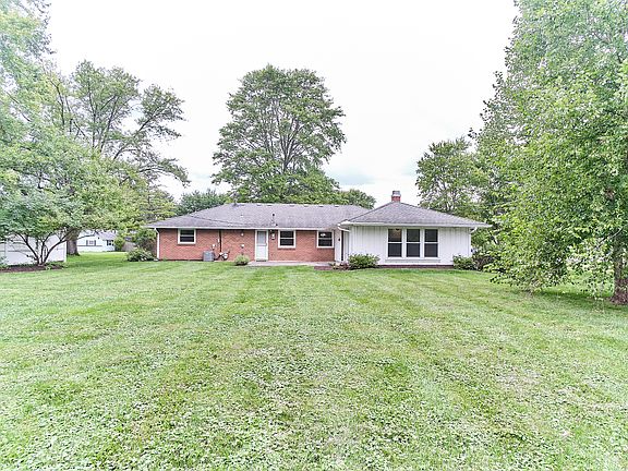 2nd image of 7267 Fairwood Dr