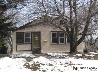 4905 S 39th St, Omaha, NE 68107