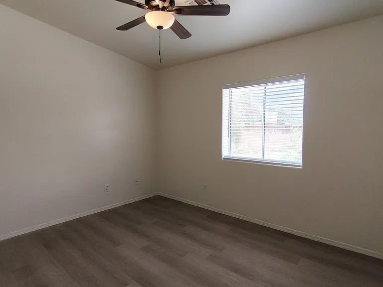 4967 S Fremont Ave #1 — Photo 11
