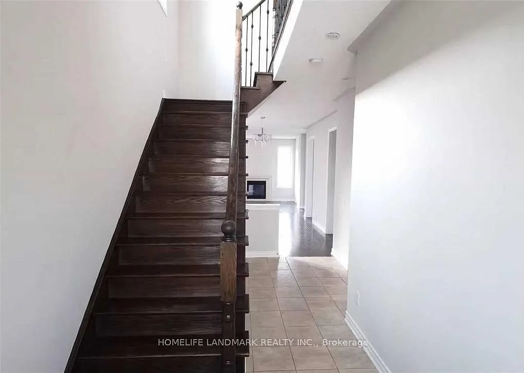 4 bed, $3,500 — Photo 1