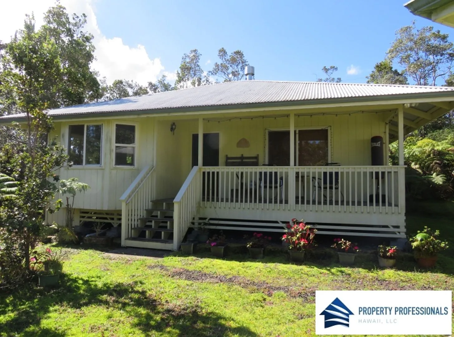 Fully furnished in Volcano — Photo 1