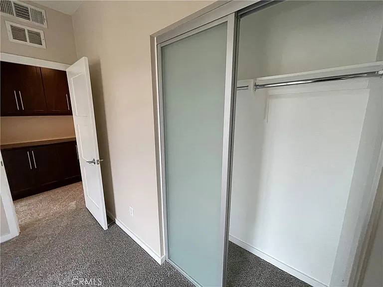 501 W Maple Ave — Photo 53