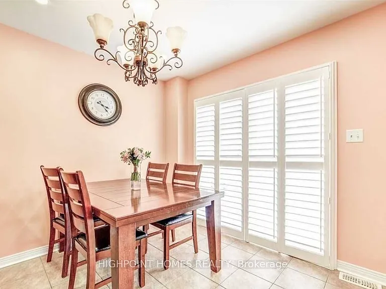 141 Pilkington Dr — Photo 4