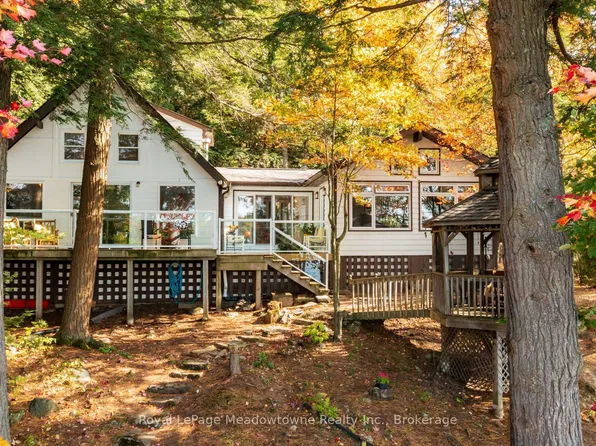 6 Channelview Rd, Seguin, ON P2A 0B6