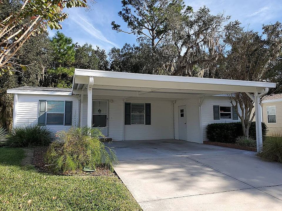 1st image of 24 Winthrop Ln