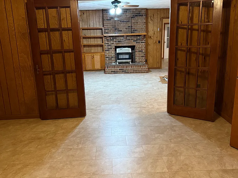 525 Flowing Springs Rd — Photo 3