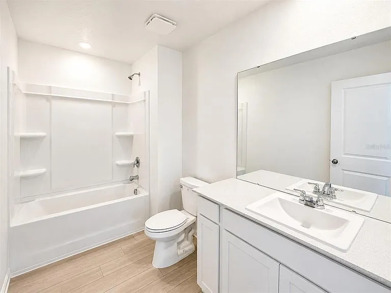 6472 Domizio Dr — Photo 18