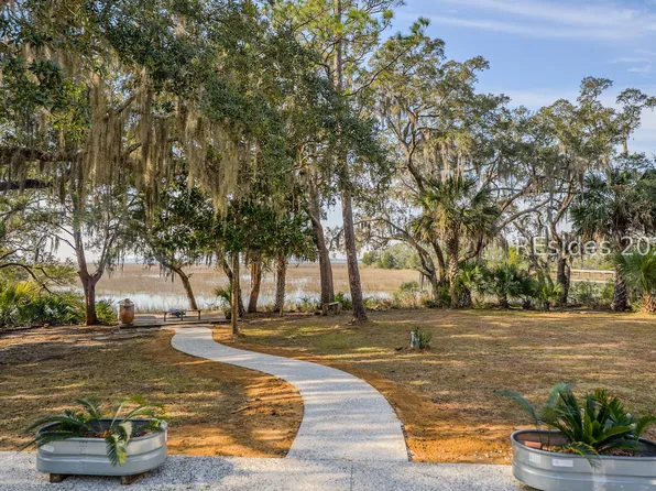 50 Scipio Rd, Beaufort, SC 29906
