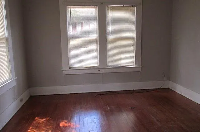 1921 Avenue N 1/2 N — Photo 10