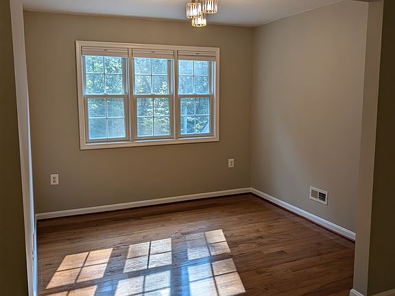 4th image of 7040 Hoadly Rd #1