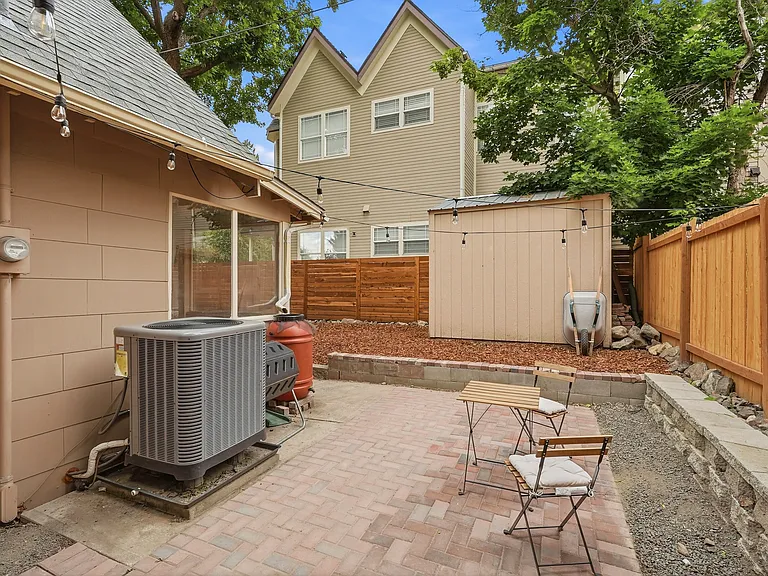 1303 S Ash St — Photo 31