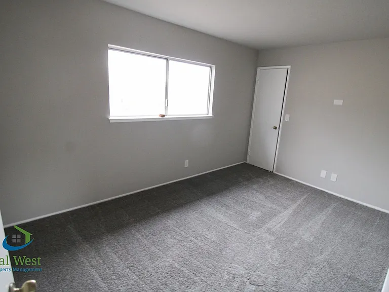 816 Glenside Dr — Photo 37