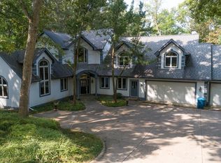 4158 Lakeside Dr, Kalamazoo, MI