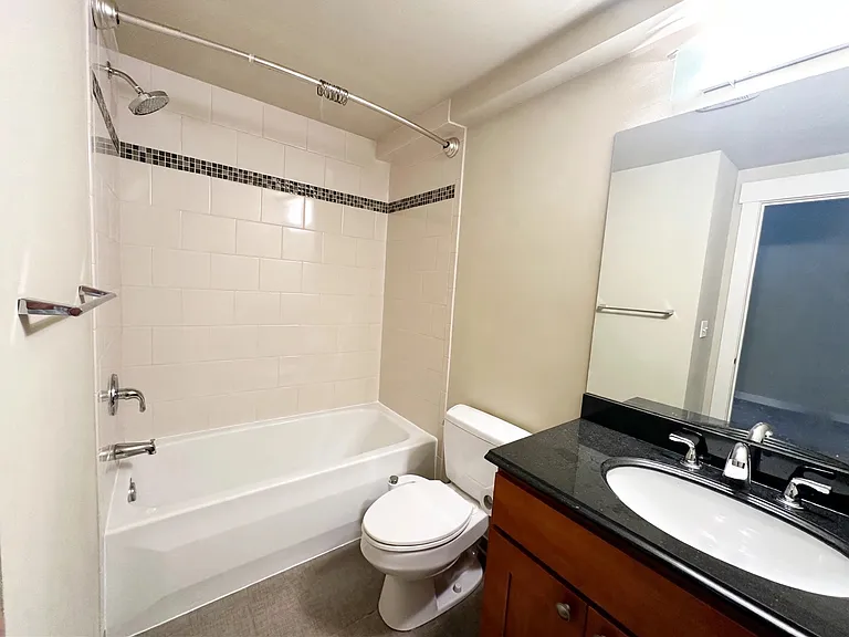 15 W Florentia St — Photo 20